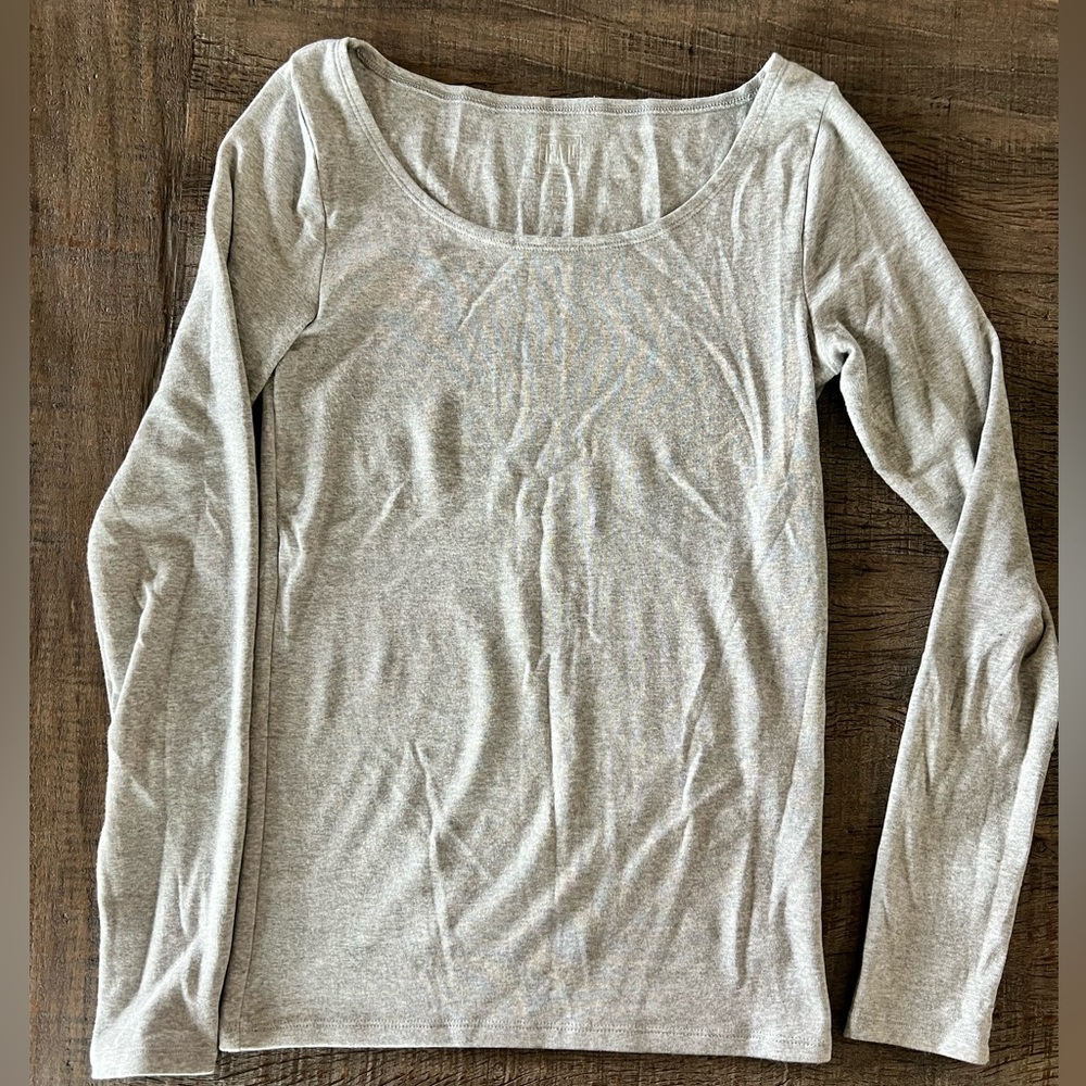 Grey Long Sleeve Gap Shirt, Small Tall